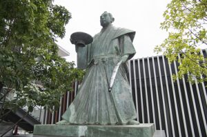 黒田節(母里太兵衛)像